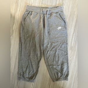 Nike Size medium cropped sweat joggers! Worn but in great condition.